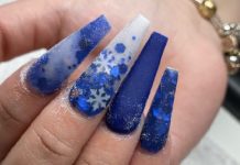 Classy christmas acrylic nails Classy christmas acrylic nails